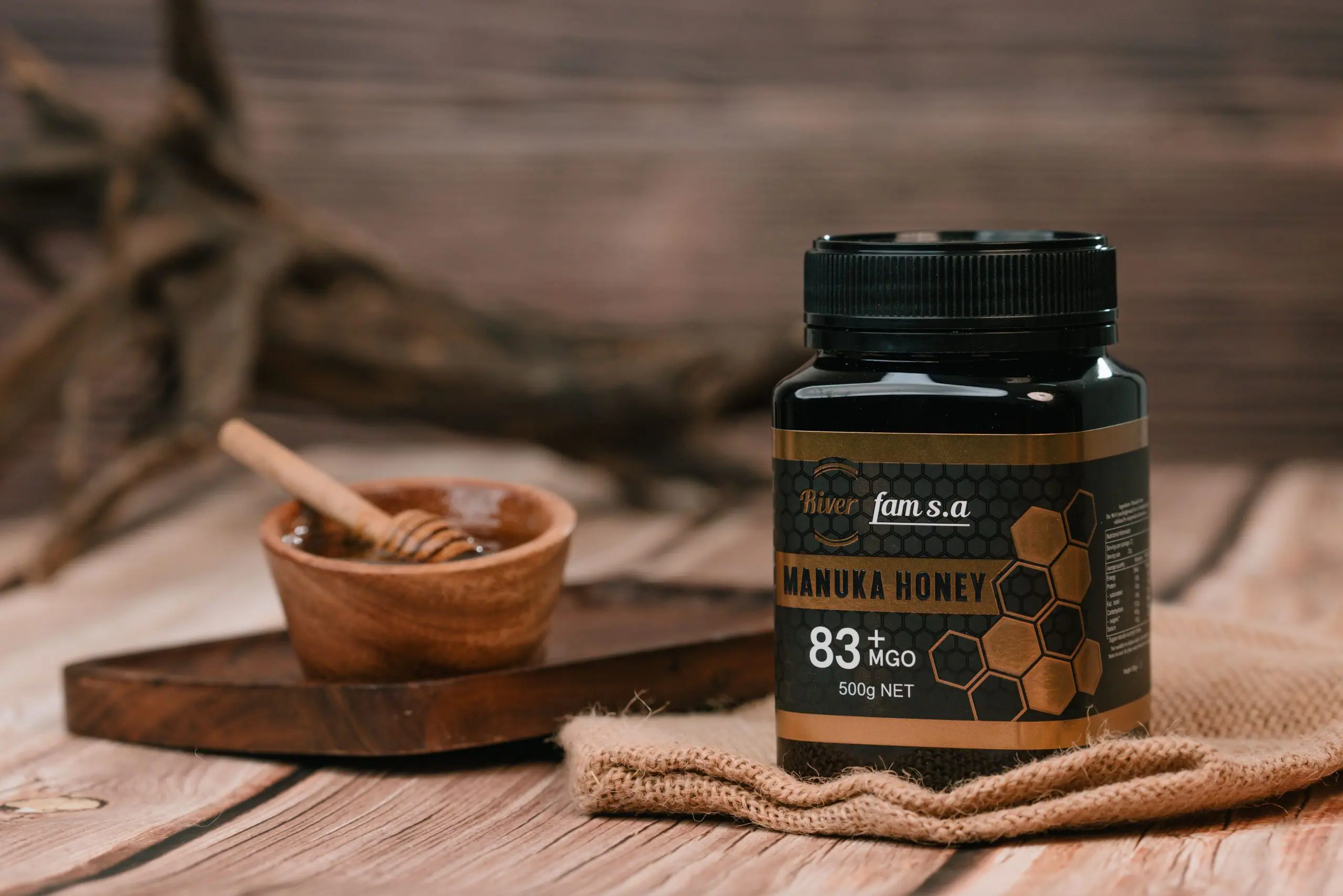 Hũ mật ong Manuka RiverFAM 83+, 500g